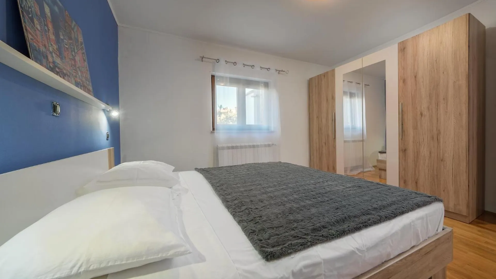 Holiday home Apartment Nala - Detached House, Walk To Beach Pula
