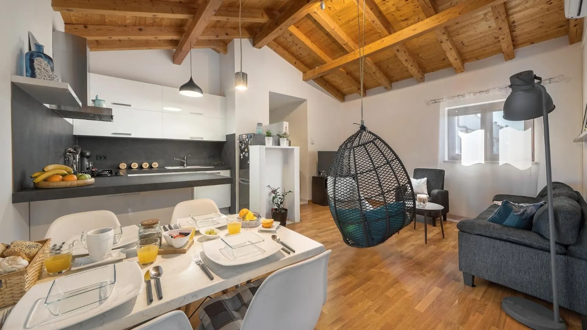 Apartment Nala - Detached House, Walk To Beach Pula