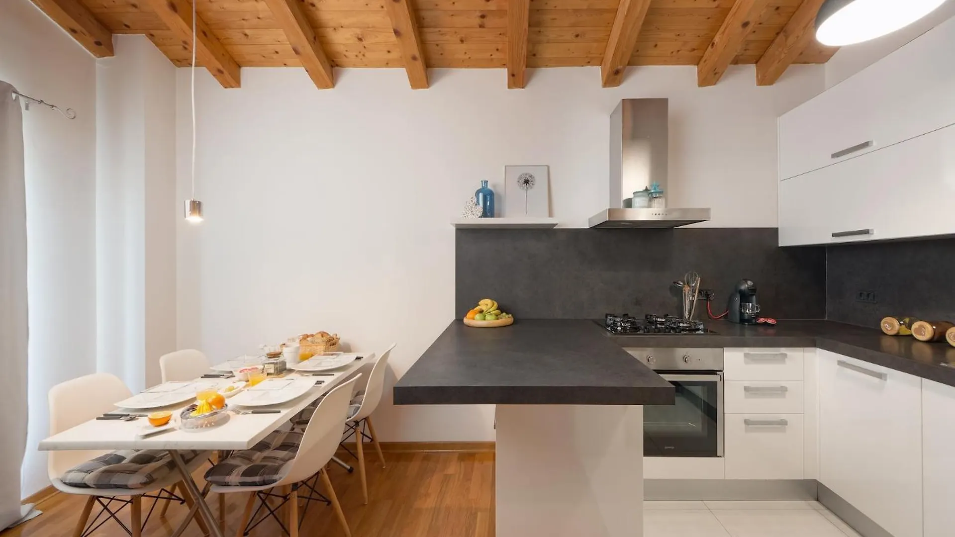 Apartment Nala - Detached House, Walk To Beach Pula 0*,  Croatia