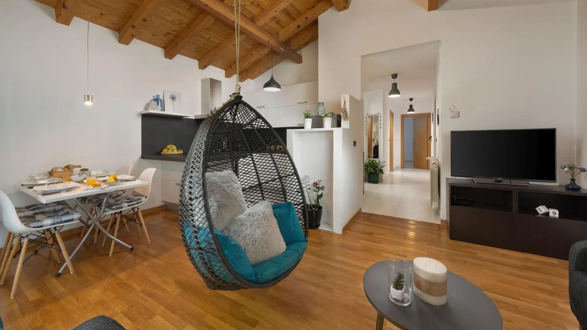 Apartment Nala - Detached House, Walk To Beach Pula Holiday home